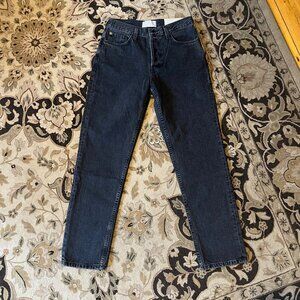 Everlane - The '90s Cheeky Jean